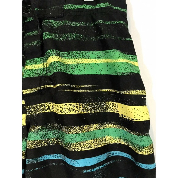 Point Zero Men's Cargo Board Shorts - Size Medium - Picture 3 of 5